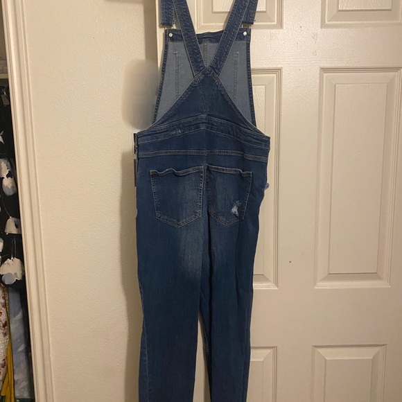 Jeans Jumpers - Picture 2 of 2